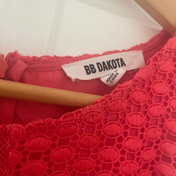 Coral bb Dakota dress , beautiful flattering dress - Picture 2 of 2